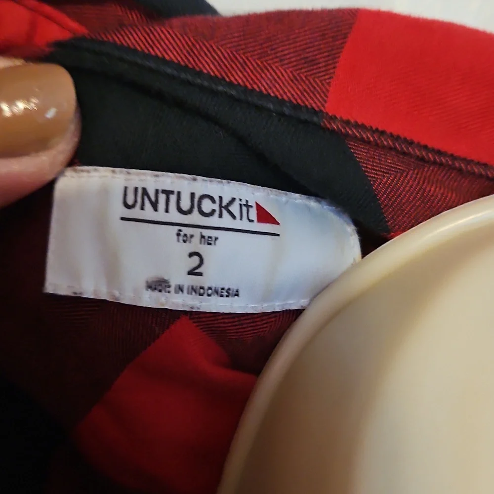 Untuckit Women Button Up Shirt 2 Red Plaid DYLAN Collared Front